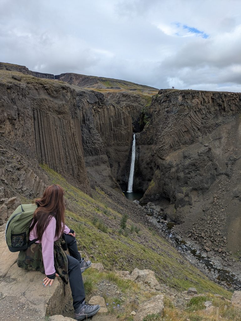 Private tour to basalt columns and waterfall
